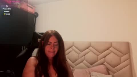 Snapshot of sanddi_milff chatting on June 18, 2026, 1:28 am Sanddi online show from June 18, 2026, 1:28 am