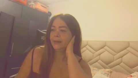 Snapshot of sanddi_milff chatting on July 3, 2026, 1:56 am Sanddi online show from July 3, 2026, 1:56 am