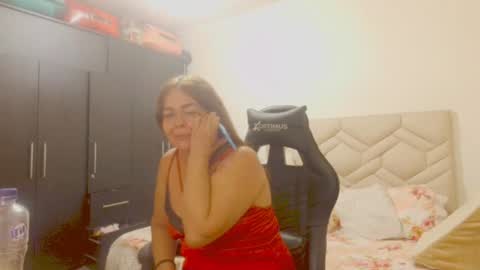 Snapshot of sanddi_milff chatting on July 14, 2026, 3:44 am Sanddi online show from July 14, 2026, 3:44 am