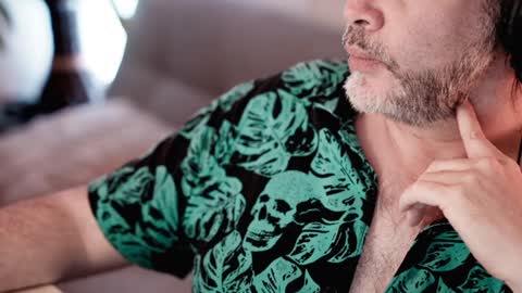 Sanders online show from January 26, 2025, 1:52 am