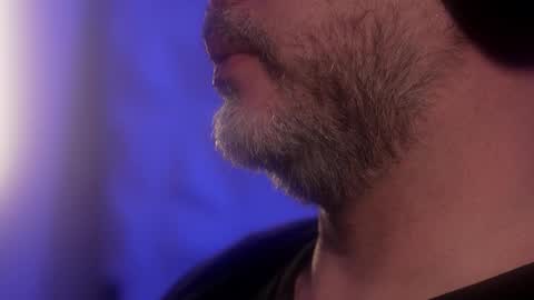 Sanders online show from October 17, 2025, 2:15 am