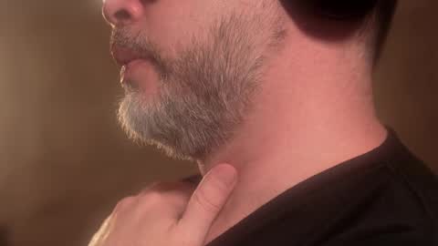 Sanders online show from October 28, 2025, 7:38 pm