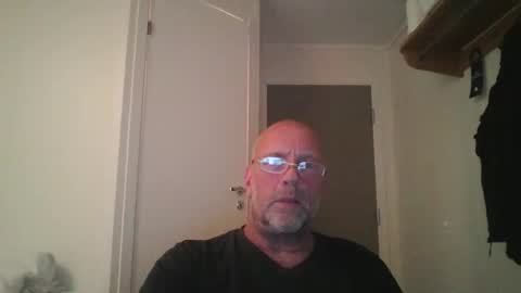 Snapshot of sandnesrune523 chatting on October 21, 2025, 5:46 pm sandnesrune523 online show from October 21, 2025, 5:46 pm