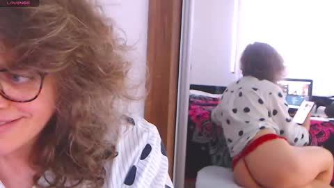 Sandra online show from February 14, 2025, 3:15 pm