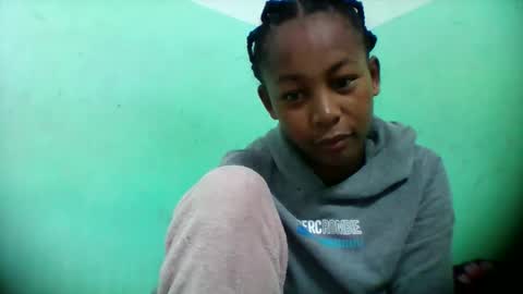 sandra1253099 online show from November 8, 2025, 7:23 pm