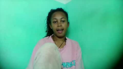 sandra1253099 online show from May 10, 2026, 7:35 am