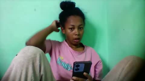 sandra1253099 online show from May 11, 2026, 2:45 pm