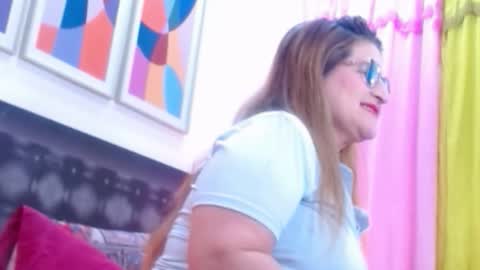 Snapshot of sandra_20_ chatting on November 25, 2025, 11:43 am SANDRA online show from November 25, 2025, 11:43 am