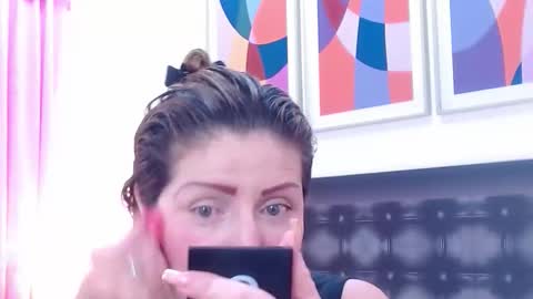 Snapshot of sandra_20_ chatting on December 4, 2025, 10:13 am SANDRA online show from December 4, 2025, 10:13 am