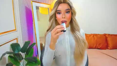 Snapshot of sandra_hornball chatting on November 30, 2025, 11:09 pm Sandra Hornball online show from November 30, 2025, 11:09 pm