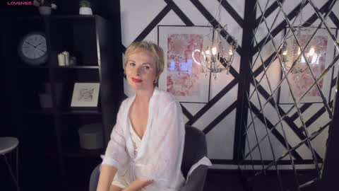 Snapshot of sandra_kind chatting on January 29, 2025, 12:02 pm Sandra online show from January 29, 2025, 12:02 pm