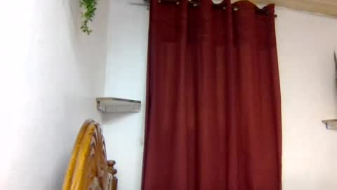 Snapshot of sandra_milly chatting on June 15, 2026, 7:21 am sandra online show from June 15, 2026, 7:21 am