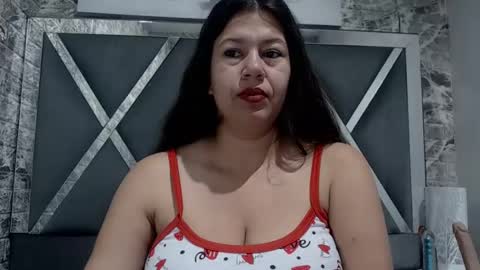 sandraclarkx69 online show from December 29, 2024, 12:01 pm