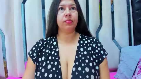 sandraclarkx69 online show from March 4, 2026, 12:11 pm