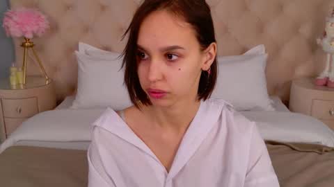 San online show from December 19, 2025, 3:24 am