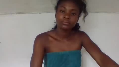 Snapshot of sandricaaa chatting on December 3, 2025, 4:42 am sandricaaa online show from December 3, 2025, 4:42 am