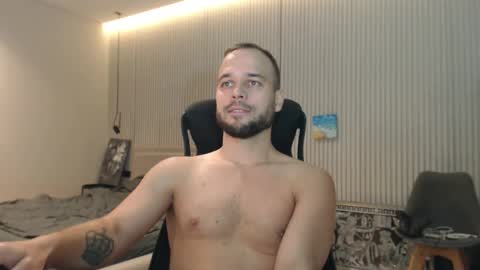 DeAlex online show from October 25, 2025, 5:40 pm