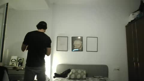 sandro online show from January 12, 2026, 10:04 pm