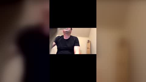 sandrolickyou online show from February 24, 2026, 11:03 pm