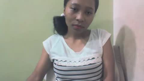 Snapshot of sandy735579 chatting on April 26, 2026, 2:20 am sandy735579 online show from April 26, 2026, 2:20 am