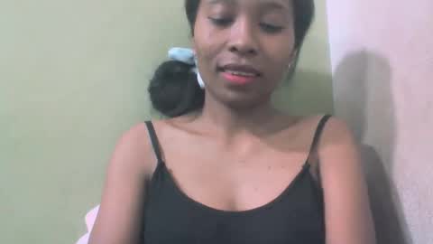 Snapshot of sandy735579 chatting on May 24, 2026, 7:35 am sandy735579 online show from May 24, 2026, 7:35 am