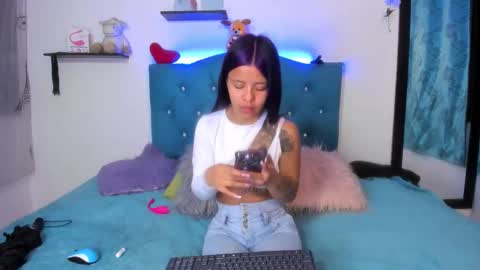 Snapshot of sandy_ass_69 chatting on December 2, 2025, 2:39 am Sandy ass 69 online show from December 2, 2025, 2:39 am