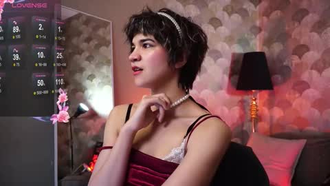 Snapshot of sandzu_ chatting on November 8, 2025, 9:02 pm Viola online show from November 8, 2025, 9:02 pm