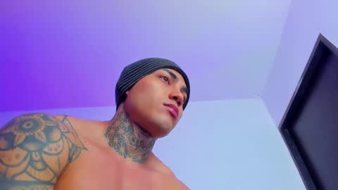 Snapshot of santi__ferrer chatting on October 6, 2025, 7:06 am Santi Ferrer online show from October 6, 2025, 7:06 am