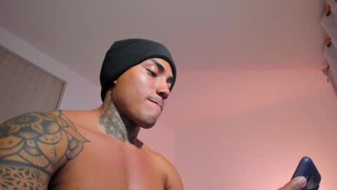 Santi Ferrer online show from May 19, 2026, 2:29 am