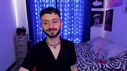 Snapshot of santi_mateo chatting on April 9, 2026, 8:25 pm Santi online show from April 9, 2026, 8:25 pm
