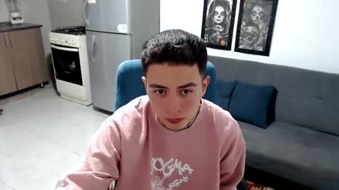 Snapshot of santi_ss chatting on January 6, 2026, 12:58 am santi_ss online show from January 6, 2026, 12:58 am