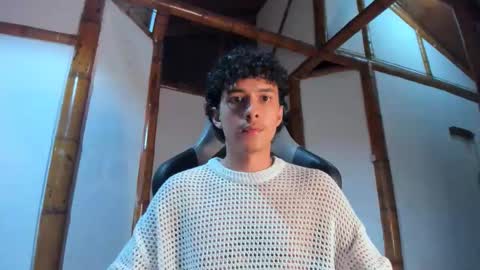 Snapshot of santi_twink19 chatting on February 9, 2026, 5:00 am santi_twink19 online show from February 9, 2026, 5:00 am