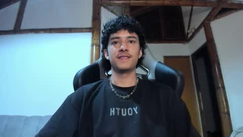 Snapshot of santi_twink19 chatting on February 16, 2026, 5:36 am santi_twink19 online show from February 16, 2026, 5:36 am