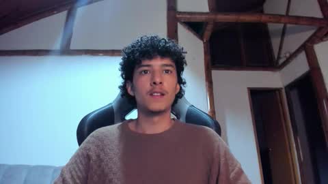 Snapshot of santi_twink19 chatting on February 22, 2026, 5:19 am santi_twink19 online show from February 22, 2026, 5:19 am