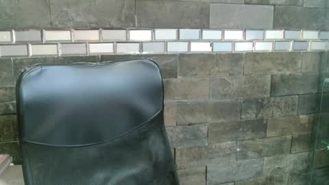 Snapshot of santiago_foxx chatting on October 30, 2025, 10:43 pm santi online show from October 30, 2025, 10:43 pm