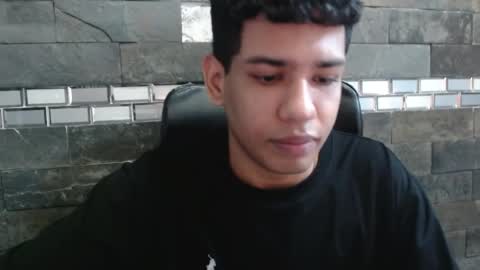 Snapshot of santiago_foxx chatting on November 29, 2025, 9:07 pm santi online show from November 29, 2025, 9:07 pm