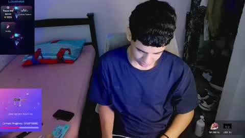 Snapshot of santiago_foxx chatting on February 11, 2026, 7:30 pm santi online show from February 11, 2026, 7:30 pm