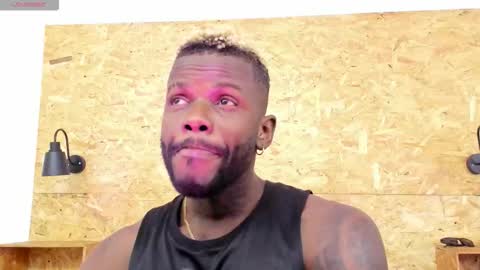  Santi online show from October 15, 2025, 7:25 pm