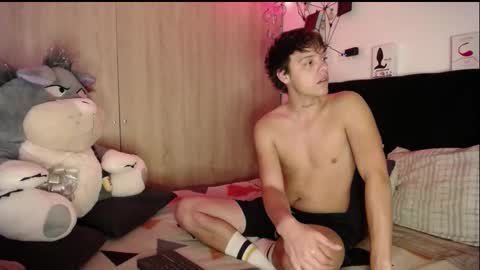 Santii online show from November 16, 2025, 11:38 am