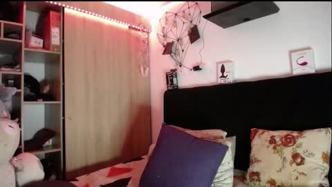 Santii online show from February 21, 2026, 2:23 am