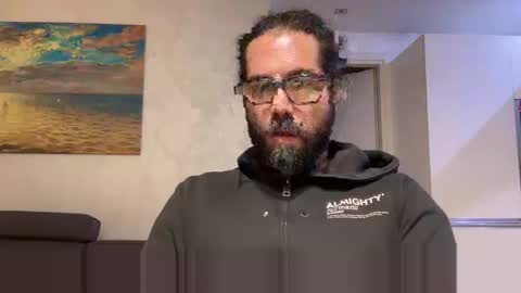 Snapshot of santopelo chatting on December 2, 2024, 10:07 am santopelo online show from December 2, 2024, 10:07 am