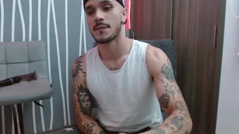 Snapshot of santti_torres chatting on February 27, 2026, 4:12 am Santy Torres online show from February 27, 2026, 4:12 am