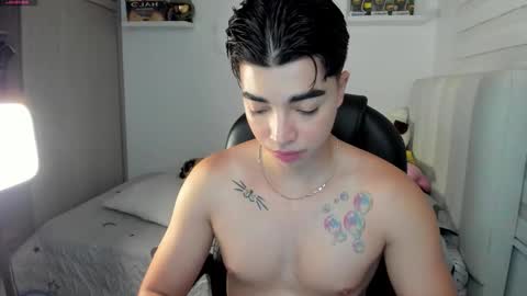 Mr. Santiago online show from December 5, 2025, 1:31 pm