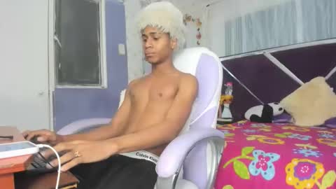 santy online show from November 7, 2025, 11:54 am