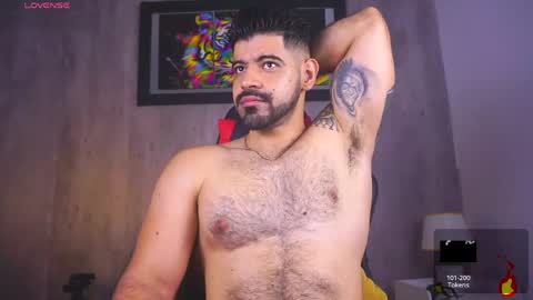 Snapshot of santy_king25 chatting on May 8, 2026, 9:47 am santiago online show from May 8, 2026, 9:47 am
