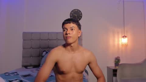 Snapshot of santy_stump chatting on November 6, 2025, 8:43 pm santy_stump online show from November 6, 2025, 8:43 pm