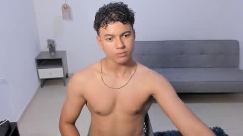 Snapshot of santy_stump chatting on April 24, 2026, 10:23 pm santy_stump online show from April 24, 2026, 10:23 pm