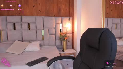 Saori  online show from November 6, 2025, 11:55 am