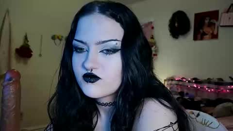 Snapshot of saphirerose1 chatting on April 12, 2026, 10:59 pm Sapphire online show from April 12, 2026, 10:59 pm