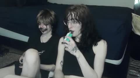 Snapshot of sapphicvoid chatting on March 12, 2025, 2:20 am Jade online show from March 12, 2025, 2:20 am